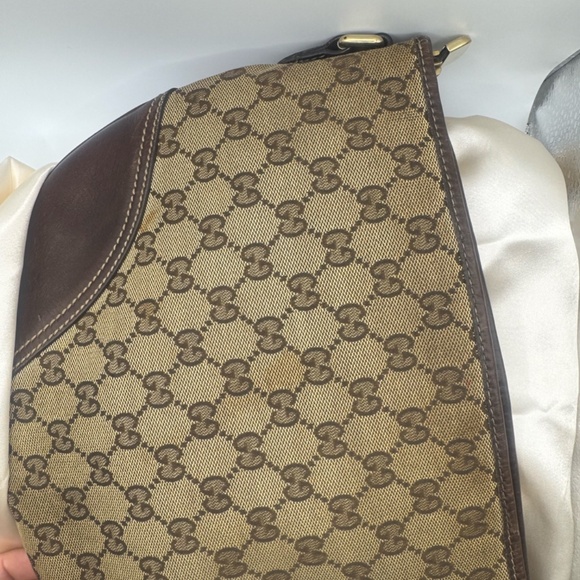 Gucci Vintage Crossbody - Picture 4 of 9